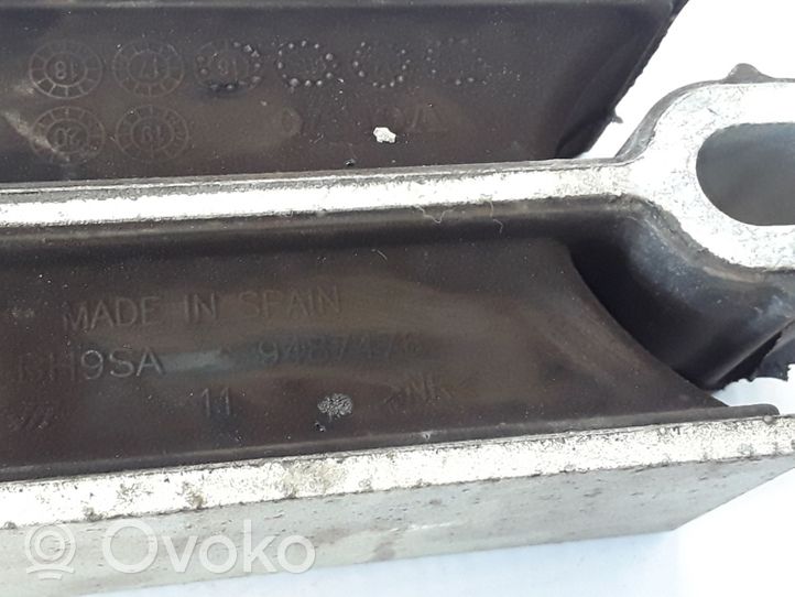 Volvo S90, V90 Soporte de la caja de cambios 9487476