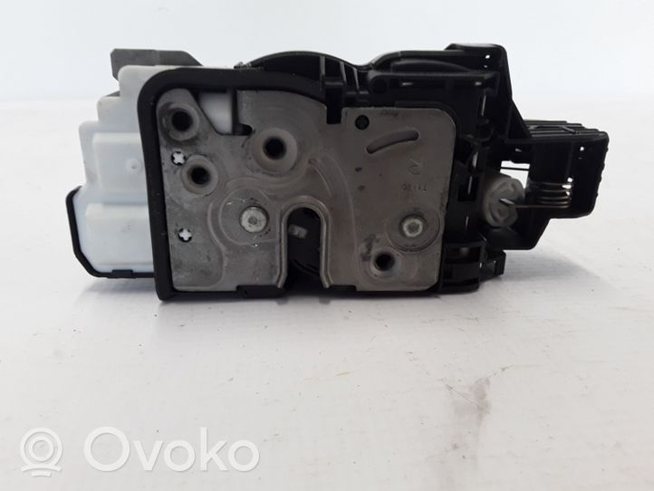 Volvo S90, V90 Zamek drzwi tylnych 31349897