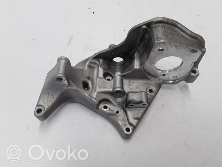 Volvo S90, V90 Polttoainepumpun kiinnike 31480996