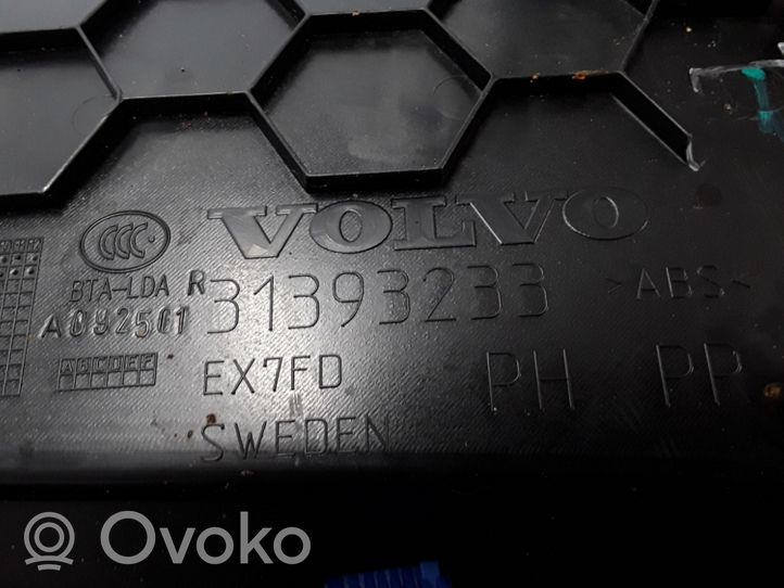 Volvo S90, V90 Takaoven verhoilu 39837457