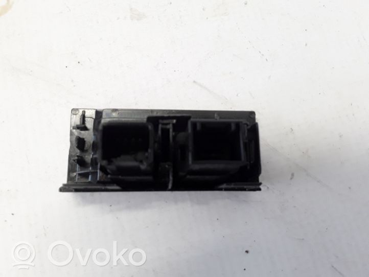 Volvo V60 Câble adaptateur AUX 31285608