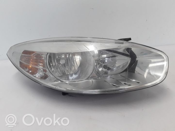 Renault Fluence Lampa przednia 260100048R