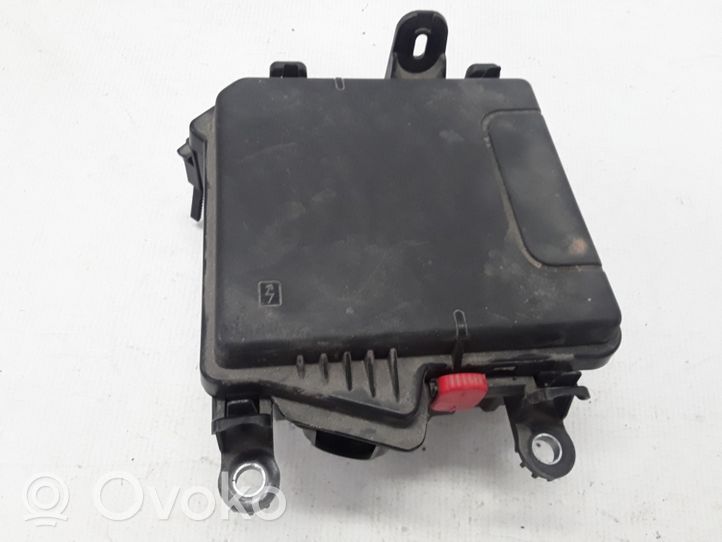 Renault Zoe Fuse module 284B03998R