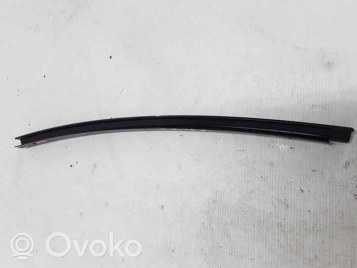 BMW 3 F30 F35 F31 Rail de pare-brise de porte arrière 51357258302