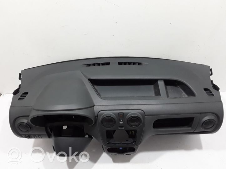 Dacia Dokker Dashboard 681009234R