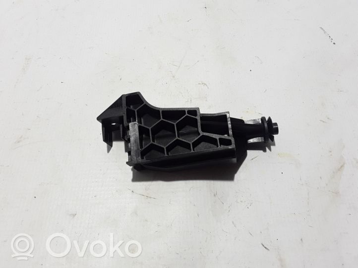 Volvo XC40 Staffa di montaggio del radiatore 31686406