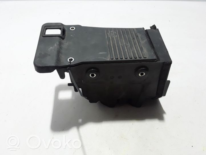 Volvo S90, V90 Batteriehalterung 31479621