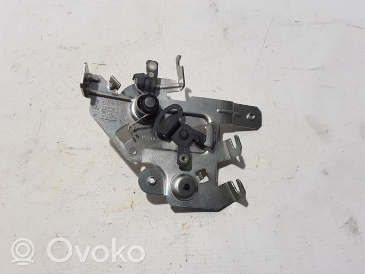 Renault Trafic III (X82) Sliding door lock 826706945R