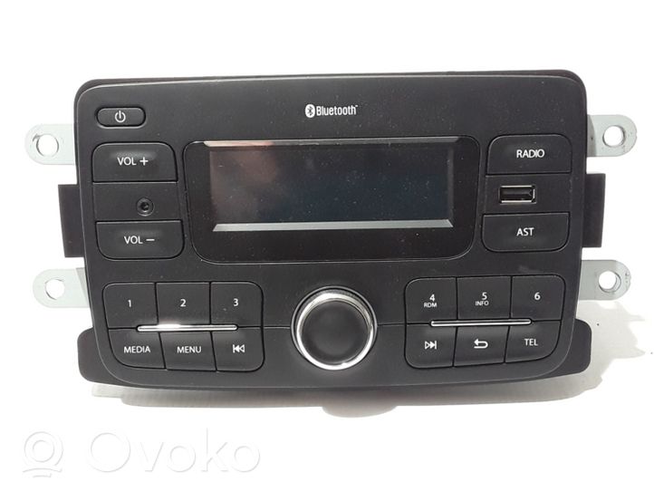 Dacia Duster II Unité principale radio / CD / DVD / GPS 281158126R