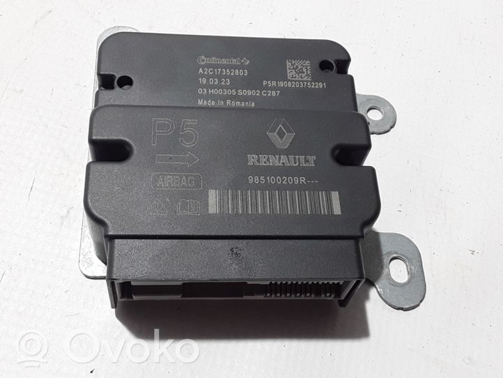 Dacia Duster II Module de contrôle airbag 985100209R