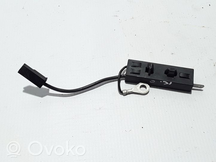 Renault Latitude (L70) Antena GPS 283630005R