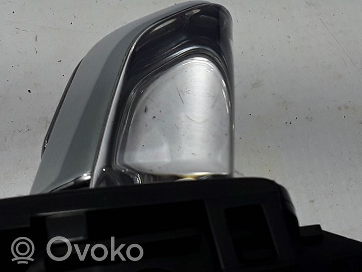 Volvo XC90 Lewarek zmiany biegów / górny 31492195