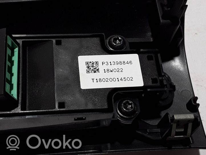 Volvo XC60 Radio/CD/DVD/GPS-pääyksikkö 31398846