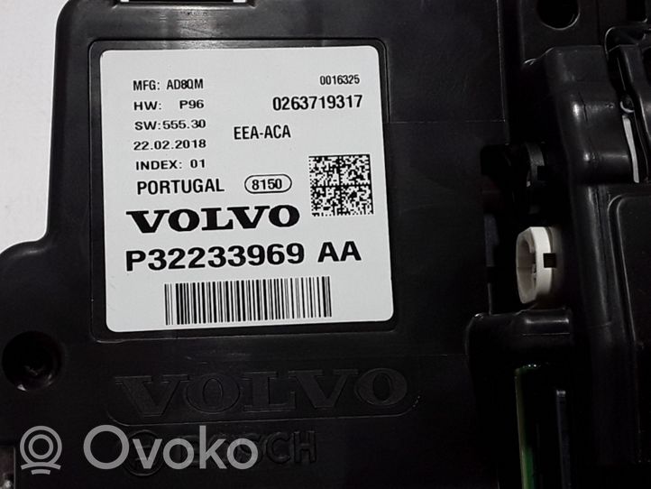 Volvo XC60 Speedometer (instrument cluster) 32233969