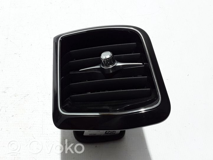 Volvo XC60 Copertura griglia di ventilazione laterale cruscotto 31477273