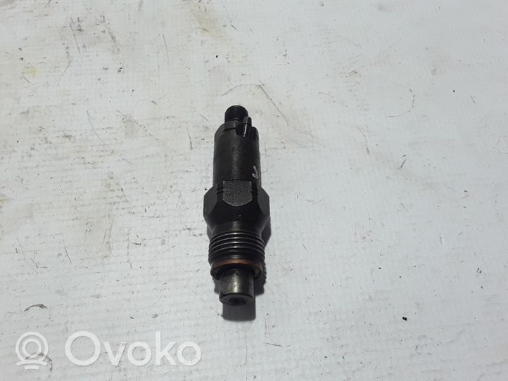 Volvo S40, V40 Injecteur de carburant 8111326