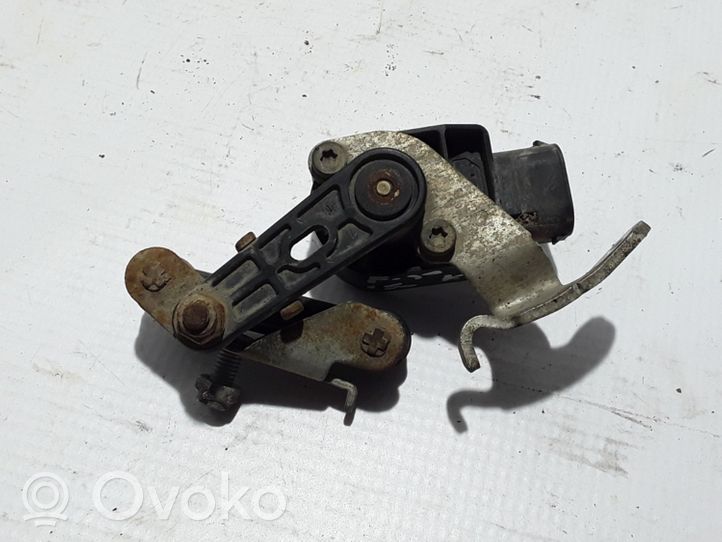 BMW 5 F10 F11 Priekinės pakabos aukščio daviklis 37146860843