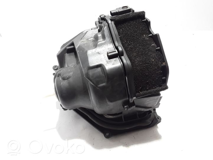 BMW 5 F10 F11 Salono oro mazgo plastikinis korpusas 9216213