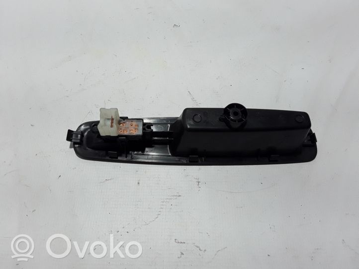 Renault Kadjar Interrupteur commade lève-vitre 829508687R