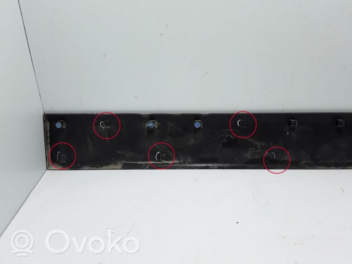 Opel Movano B Apdaila slankiojančių durų (moldingas) 828209234R