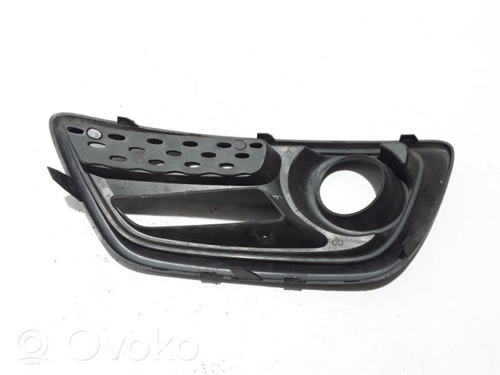 Renault Captur Kratka dolna zderzaka przedniego 620740754R