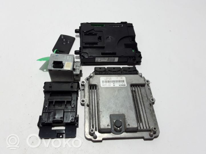 Renault Laguna III Komputer / Sterownik ECU i komplet kluczy 