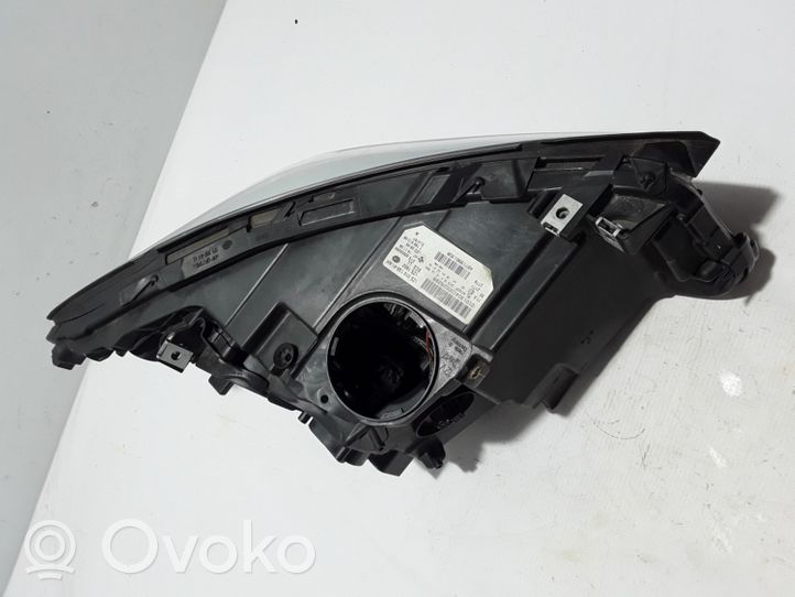 BMW 5 GT F07 Lampa przednia 7199613