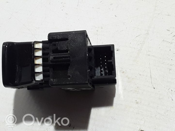 Volvo XC40 Hand parking brake switch 31456219