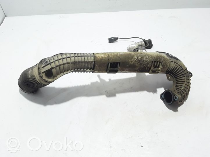 Volvo S40 Część rury dolotu powietrza 76895577