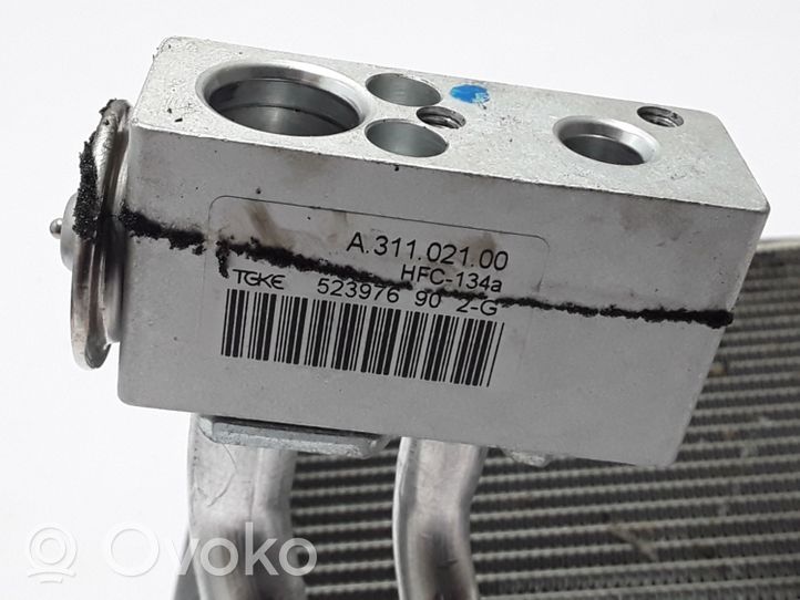 Renault Clio IV Radiatore aria condizionata (A/C) (abitacolo) 31102100