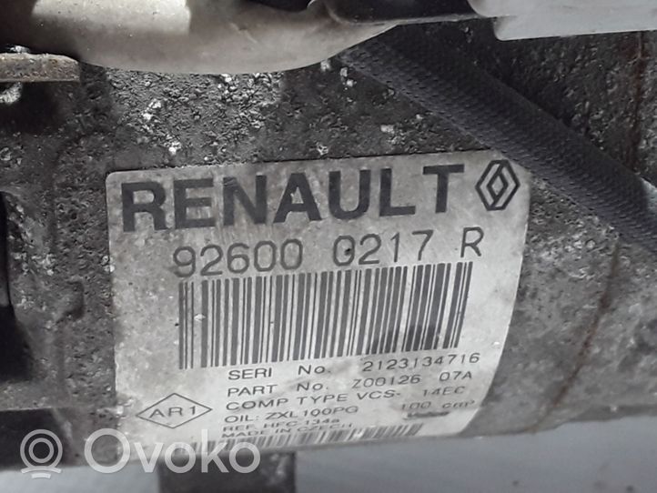 Renault Clio IV Ilmastointilaitteen kompressorin pumppu (A/C) 926000217R