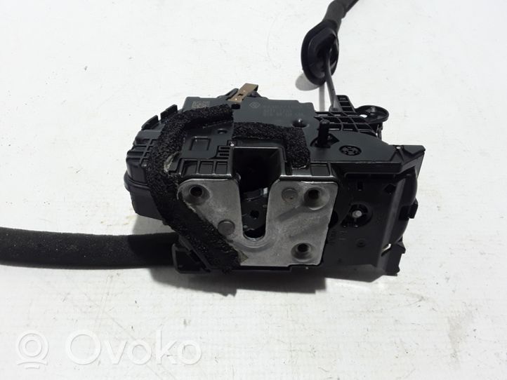 Renault Zoe Zamek drzwi tylnych 825037100R