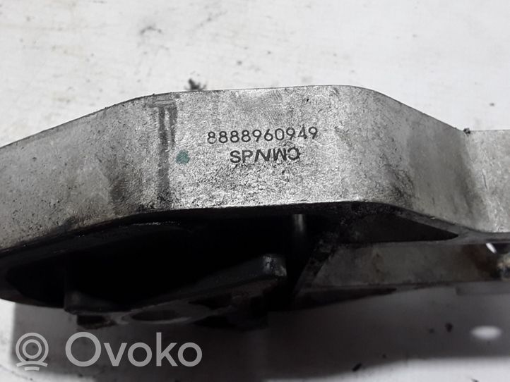 Volvo XC40 Supporto della scatola del cambio 8888960949