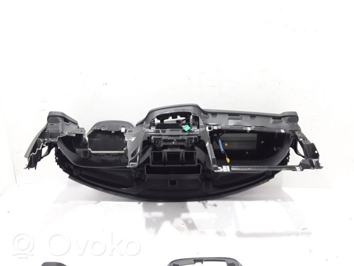 Volvo XC40 Dashboard 31442543