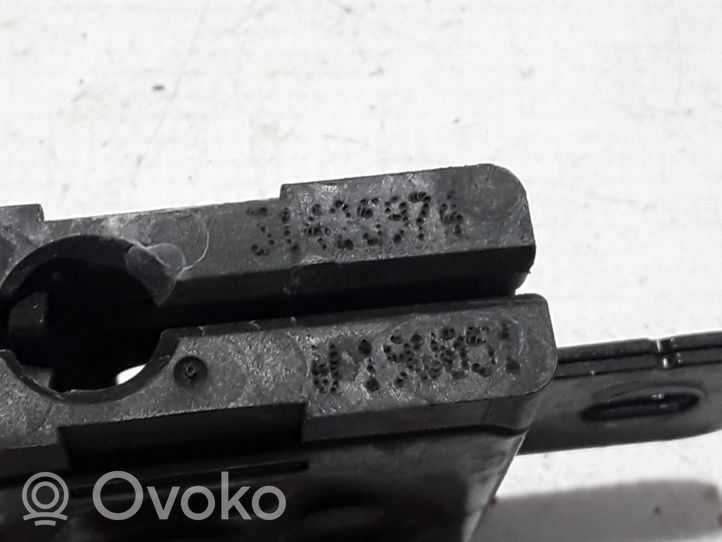 Volvo V40 Rączka / Uchwyt otwierania pokrywy przedniej / maski silnika 31425974