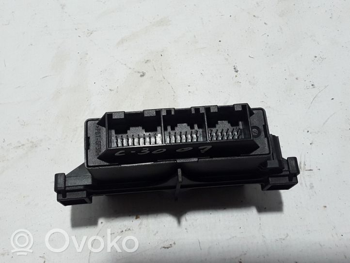 Volvo C30 Pysäköintitutkan (PCD) ohjainlaite/moduuli 8673137