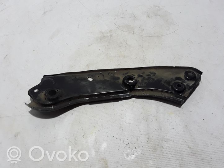 Volkswagen Caddy Support phare frontale 1T0805932