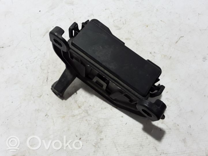 Renault Twingo III Module de fusibles 243112223R