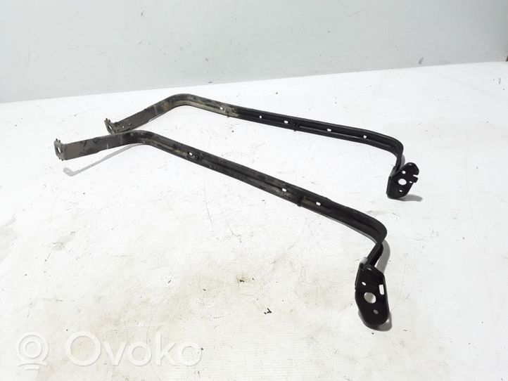 Volvo V50 Fuel tank mounting bracket 31336222