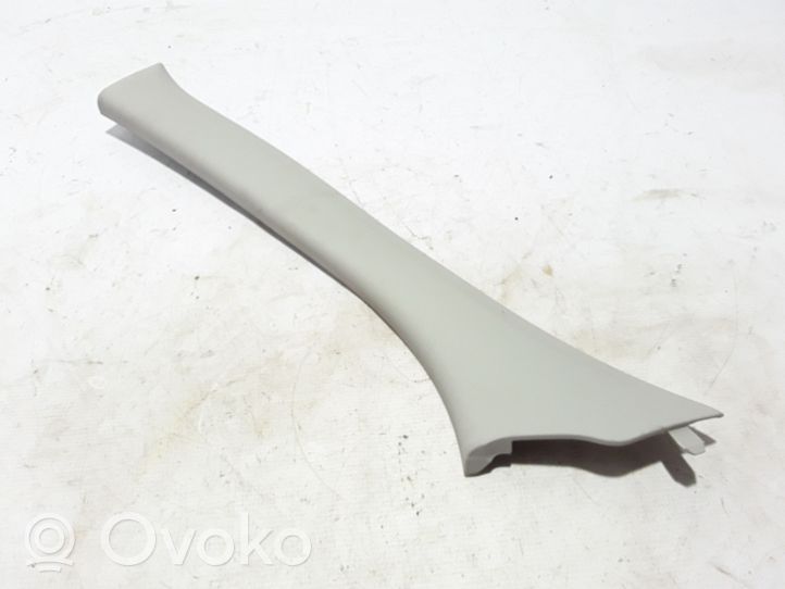 Renault Megane III Altro elemento di rivestimento sottoporta/montante 769120011R