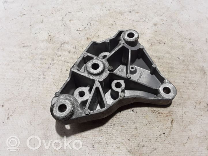 Chrysler Pacifica Gearbox mounting bracket 68224740AA