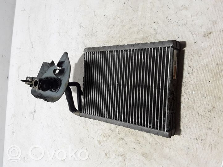 BMW 5 G30 G31 Radiatore aria condizionata (A/C) (abitacolo) 9378108