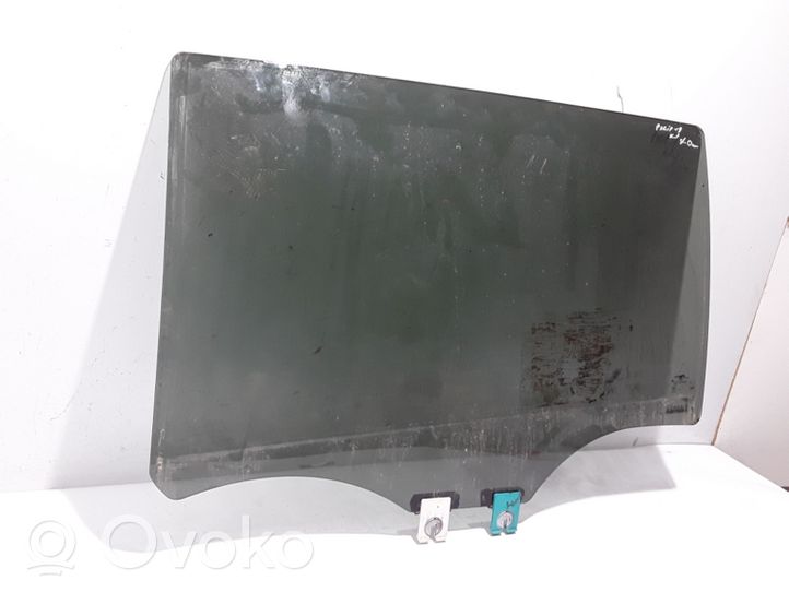 Chrysler Pacifica Sliding door window/glass 68231943AA