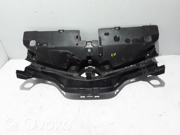 Renault Captur Etusäleikkö 620935704R