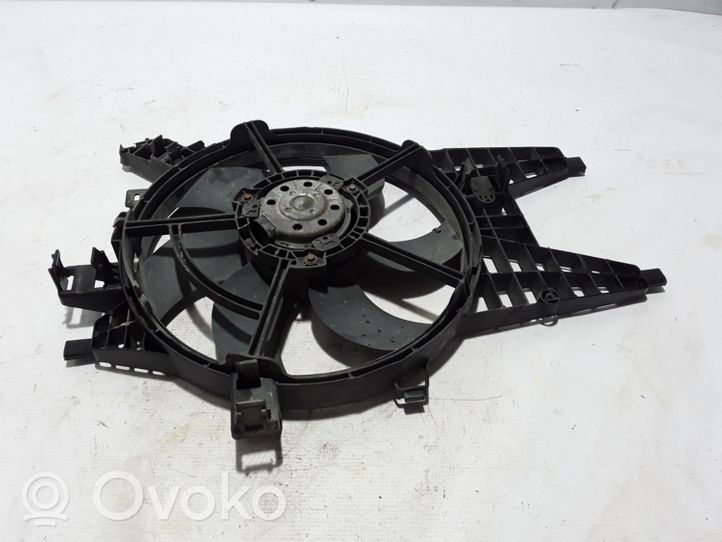 Renault Kangoo II Convogliatore ventilatore raffreddamento del radiatore 8200536235