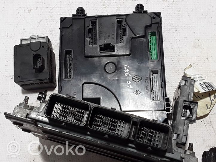 Renault Laguna III Komputer / Sterownik ECU i komplet kluczy 