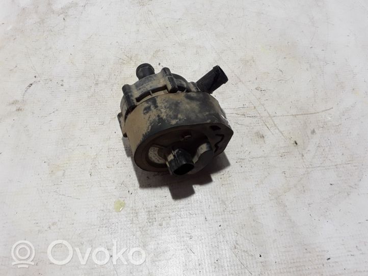 Renault Kangoo II Pompe à eau de liquide de refroidissement 144B03731R