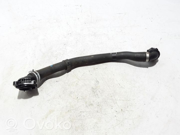 Volvo XC40 Engine coolant pipe/hose 32222081