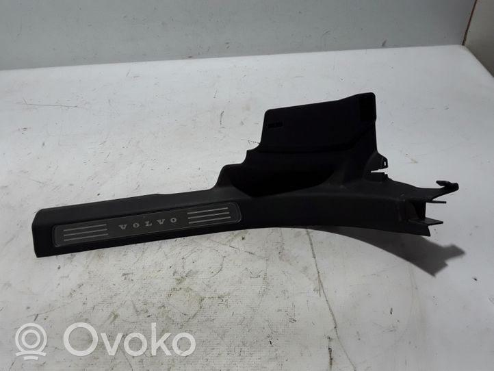 Volvo S90, V90 Takaoven kynnyksen suojalista 39841675