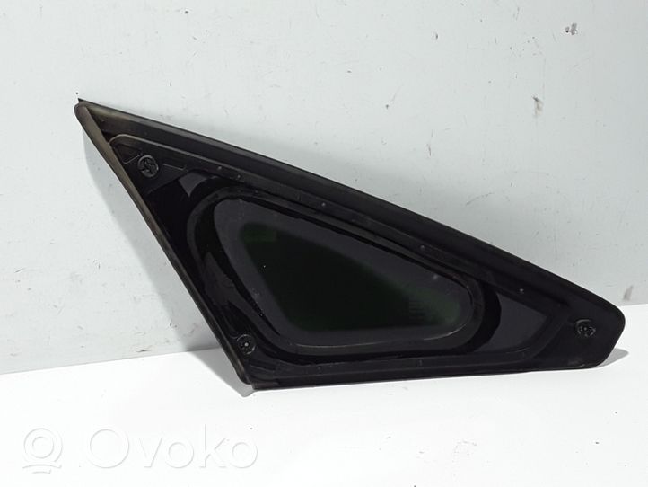 Renault Talisman Rear side window/glass 833068004R